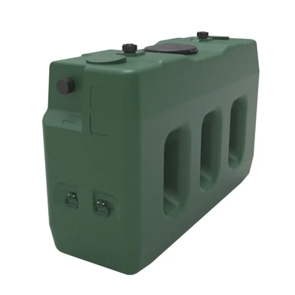 Grüner Industriespeicher von Roth mit mehreren Öffnungen, ideal für die Lagerung von Flüssigkeiten. Konstruiert für robuste Anwendungen im gewerblichen Bereich.